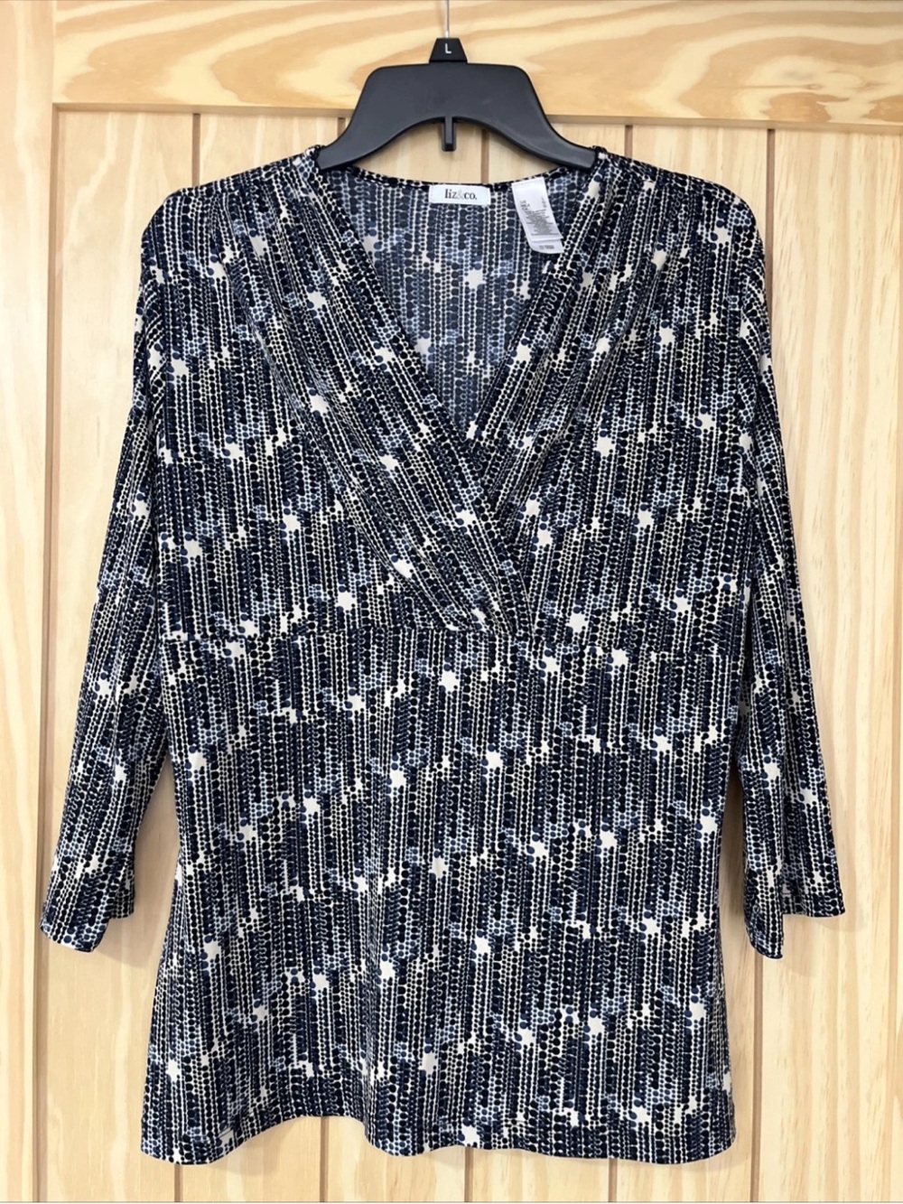 liz & co. Navy and Cream Wrap-Style 3/4 Sleeve Top